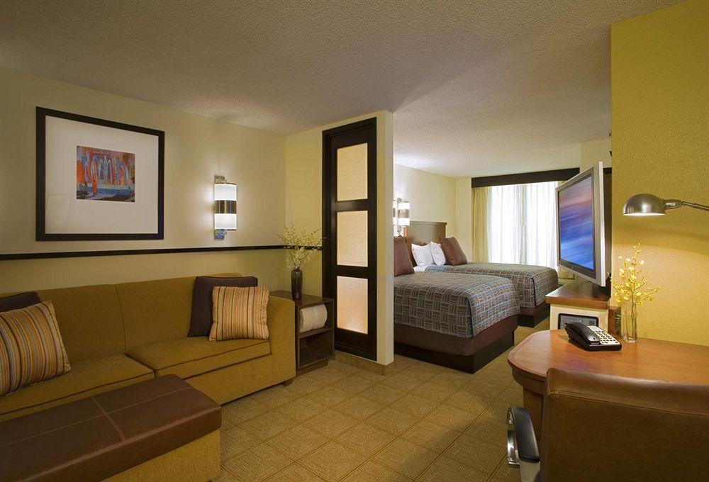 Hyatt Place Detroit/Auburn Hills Pokoj fotografie